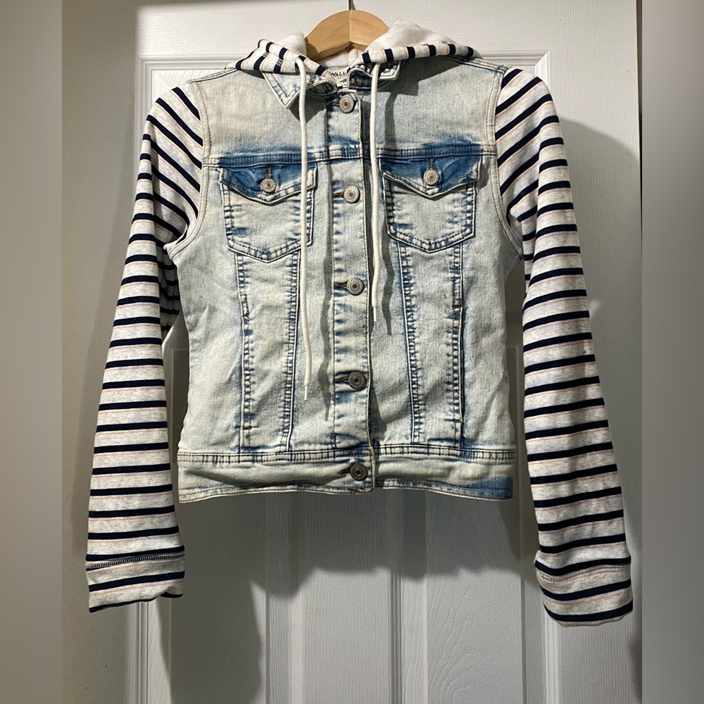 Wallflower Authentic Denim Junior Women's The Dreamer Fit Hooded Jacket Size S